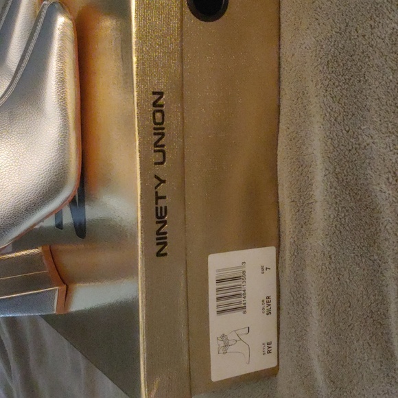 Women's boots - Picture 3 of 5